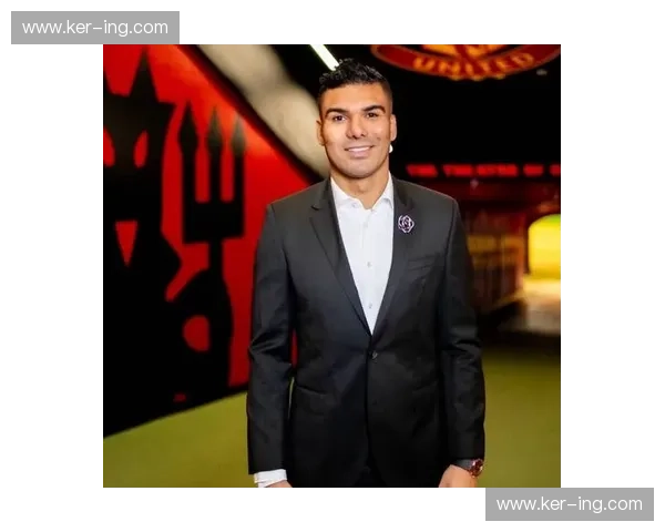 曼联双后腰保护防线到位,卡塞米罗拦截次数全场最高 曼联双后腰保护防线到位,卡塞米罗拦截次数全场最高